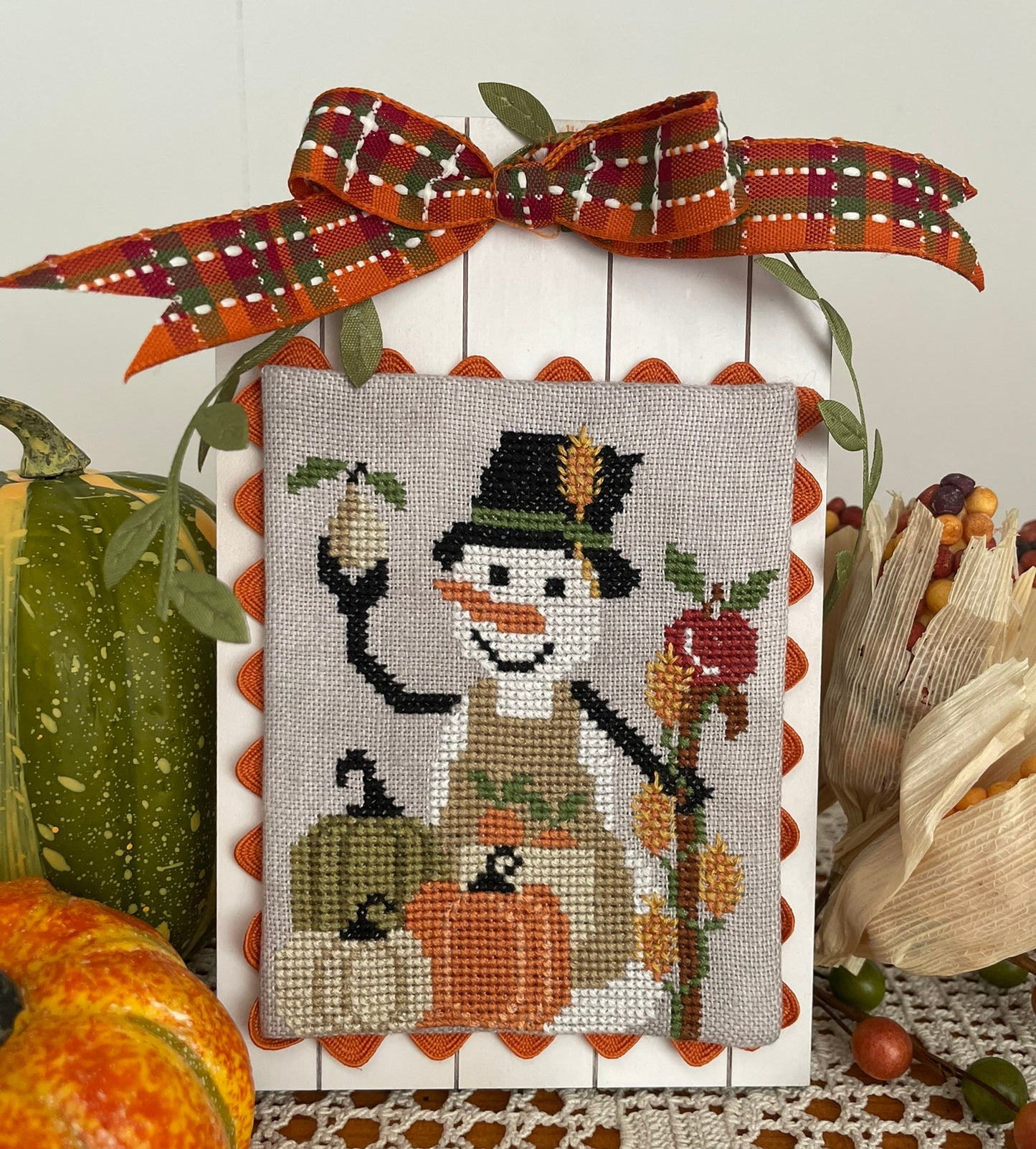 The Pumpkins’ Snowman