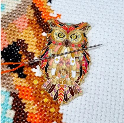 Mandala Owl Needle Minder